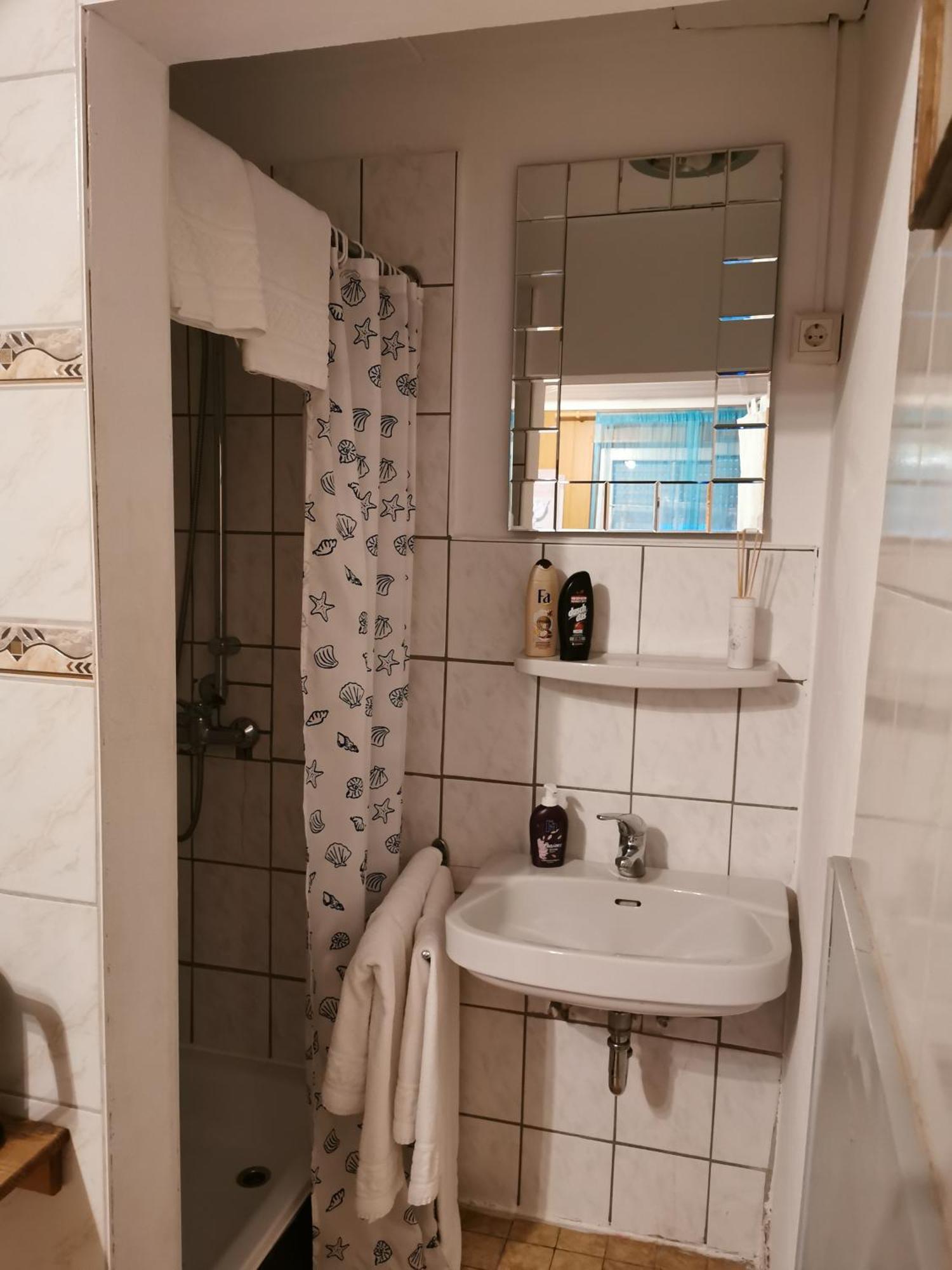 See Lord Hotel Kaiserslautern Pokoj fotografie