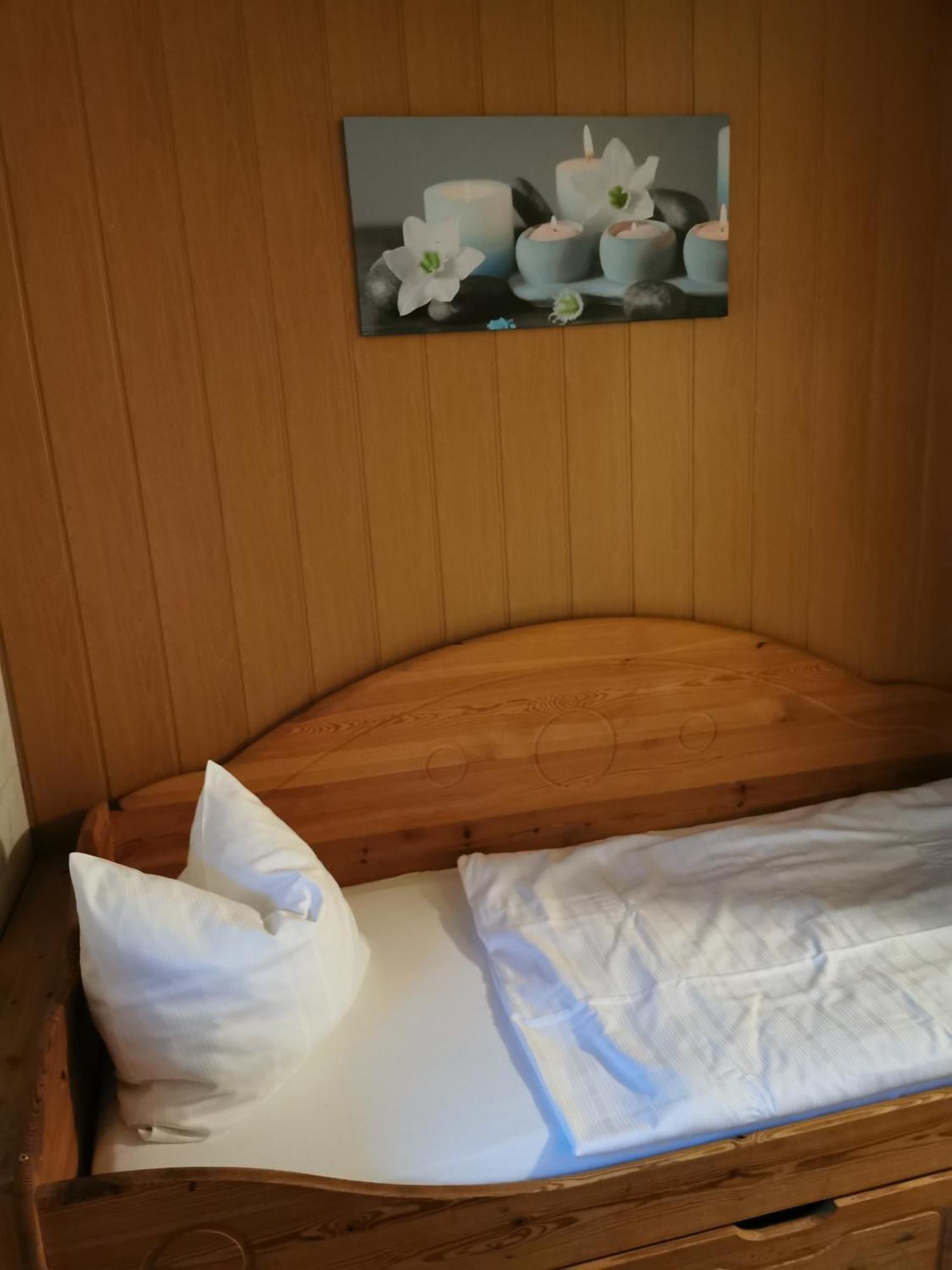See Lord Hotel Kaiserslautern Pokoj fotografie