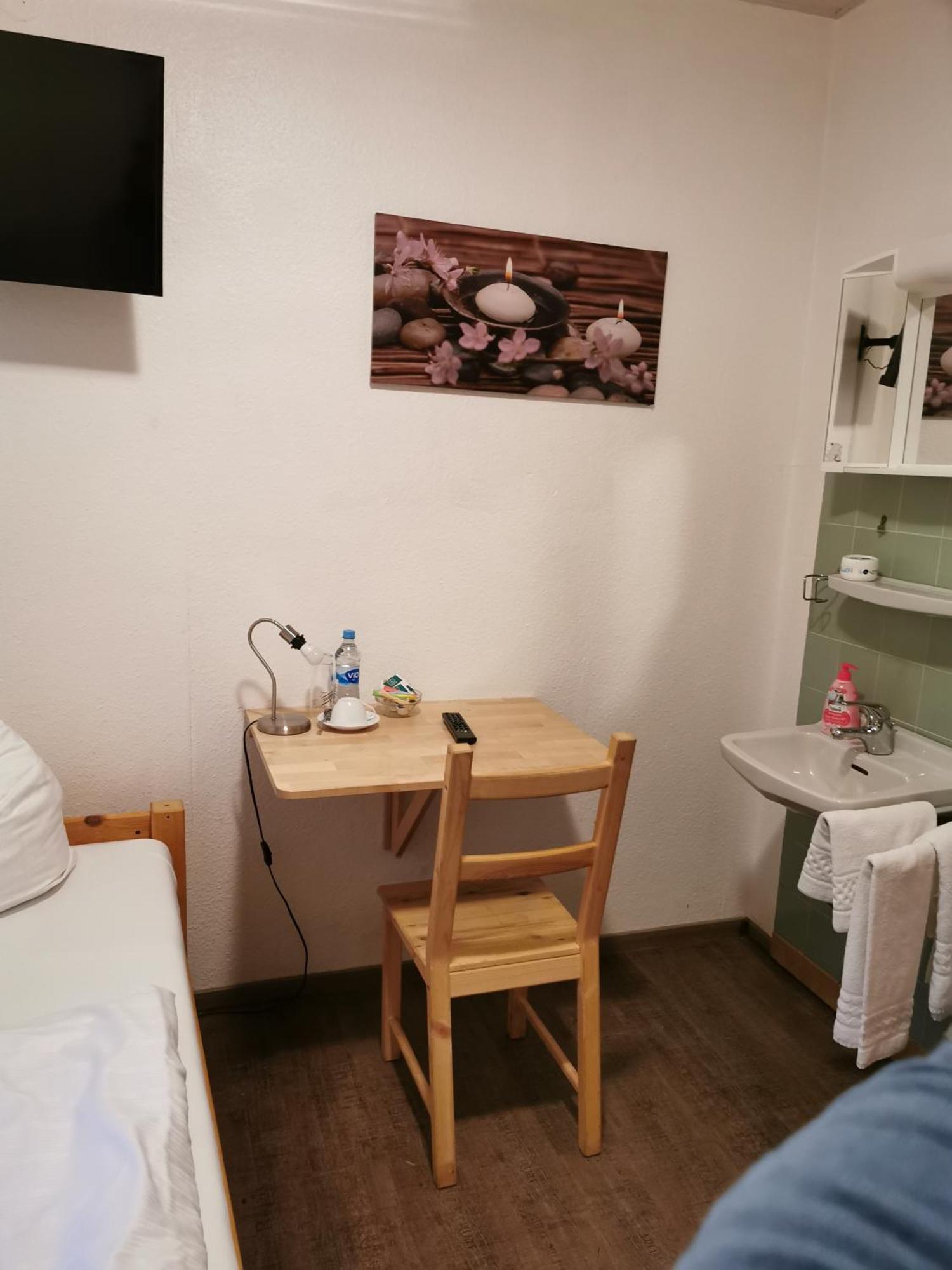 See Lord Hotel Kaiserslautern Pokoj fotografie