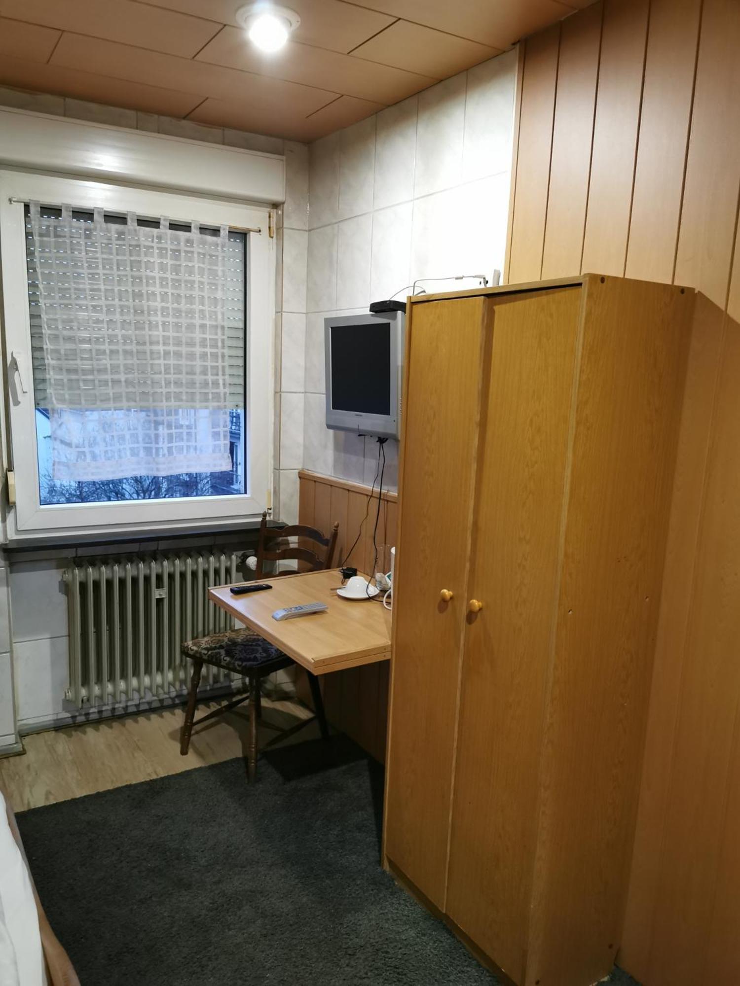 See Lord Hotel Kaiserslautern Pokoj fotografie