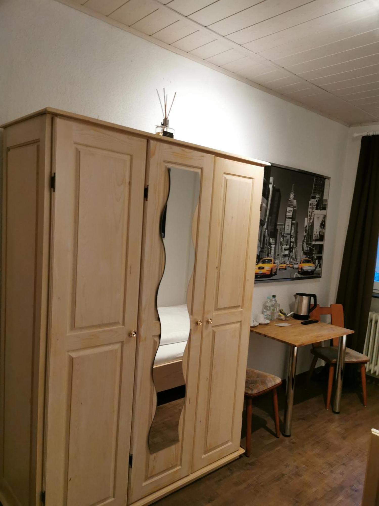 See Lord Hotel Kaiserslautern Pokoj fotografie