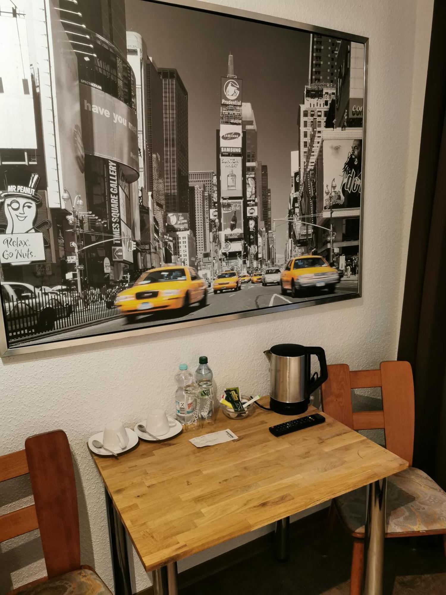 See Lord Hotel Kaiserslautern Pokoj fotografie
